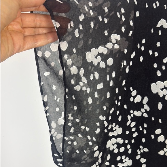 CAbi Cosmos Night Sky Black and Gray Short Sleeve Blouse Size XL - Picture 4 of 12